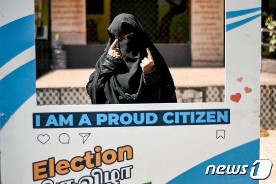 [포토]'나는 자랑스런 시민'…인도 총선 투표독려