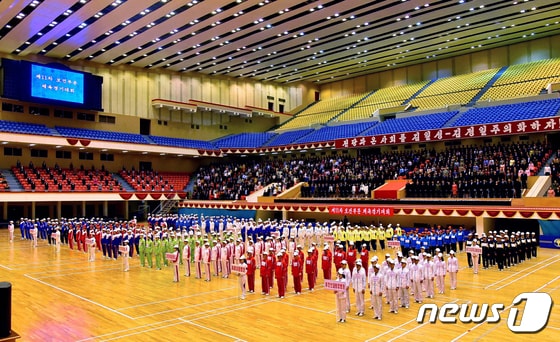 북한, 제11차 보건부문 체육경기대회 개막…"집단 조직력, 단결력 발휘"
