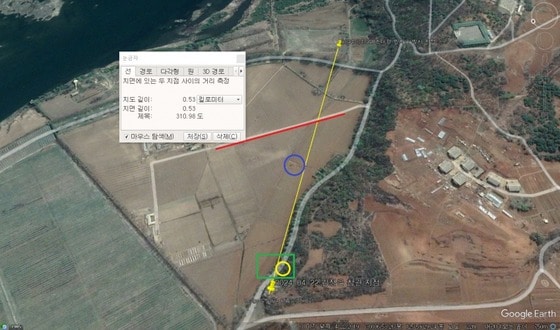 A씨가 분석한 지난 22일 북한의 초대형방사포 발사 지점.(디시인사이드 갤러리 캡처)