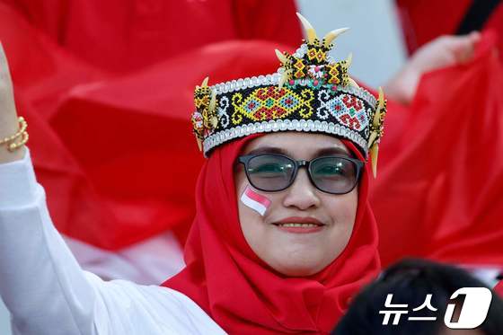 인도네시아를 응원하는 팬© AFP=뉴스1