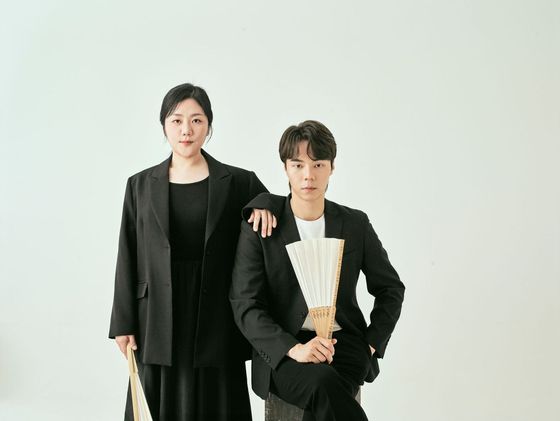 소리꾼 조유아(왼쪽)와 김수인(국립창극단 제공)