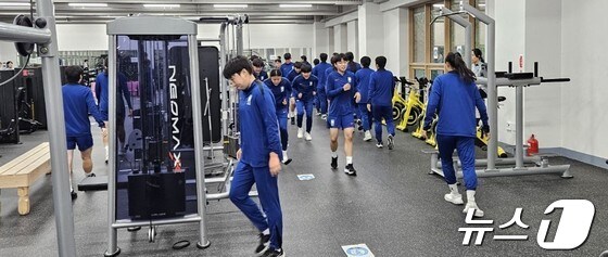 여자축구 U-17 국가대표팀이 보은스포츠파크 일원에서 전지 훈련하고 있다. (보은군 제공) /뉴스1 