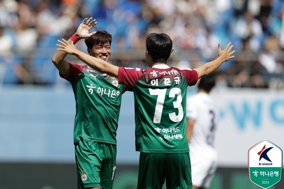 멀티 골을 뽑아낸 대전 김승대(왼쪽) (한국프로축구연맹 제공)