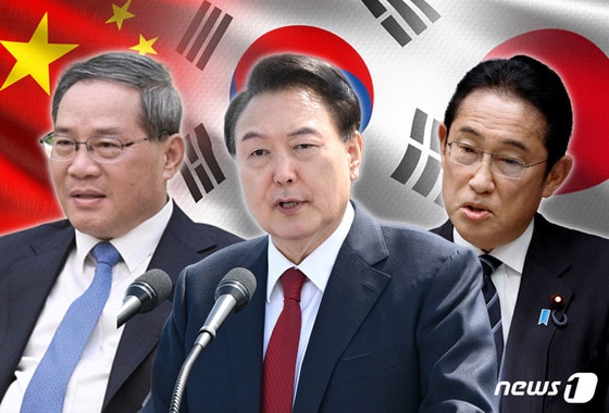 윤석열(가운데) 대통령, 기시다 후미오(왼쪽) 일본 총리, 리창 중국 총리.© News1 윤주희 디자이너