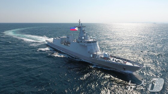 HD현대중공업이 2020년 필리핀 해군에 인도한 호위함인 ’호세리잘함‘의 운항 모습(HD현대 제공)