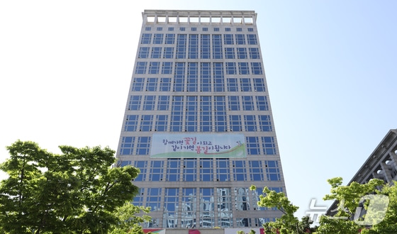 부산시청 전경 © News1 윤일지 기자