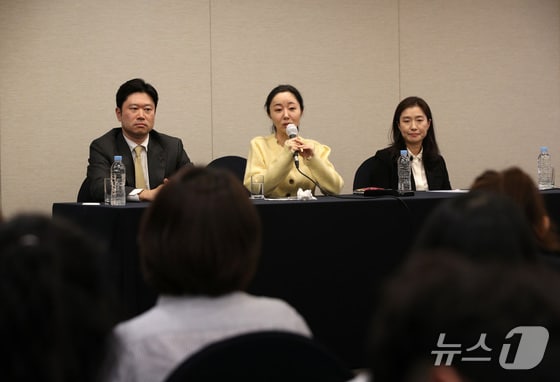 민희진 어도어 대표가 31일 오후 서울 중구 프레스센터에서 어도어 임시주주총회 관련 기자회견을 하고 있다.  © News1 